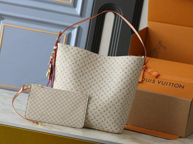 Picture of Louis Vuitton Handbags _SKUfw199736522fw